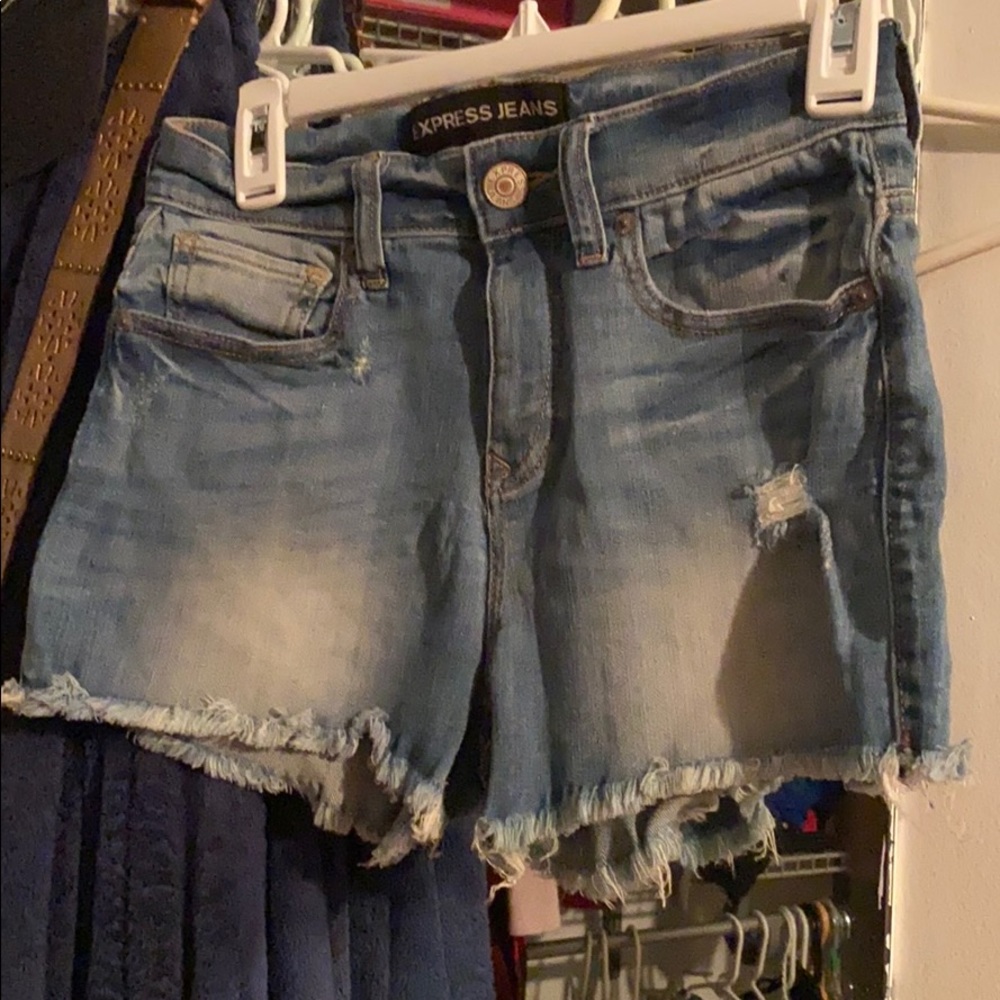 Shorts women
